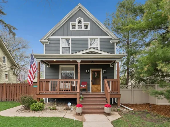 6826 N Osceola Ave, Chicago, IL 60631