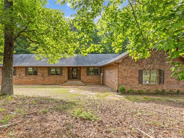 13842 Panhandle Ln, Hampton, GA 30228