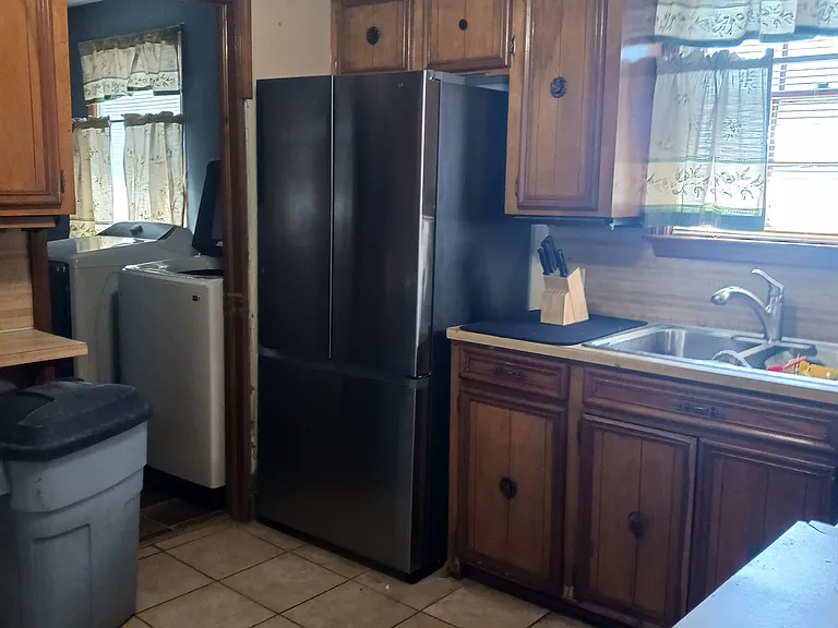 687 Riley Rd — Photo 7