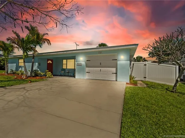 3389 NE Linda Dr, Jensen Beach, FL 34957