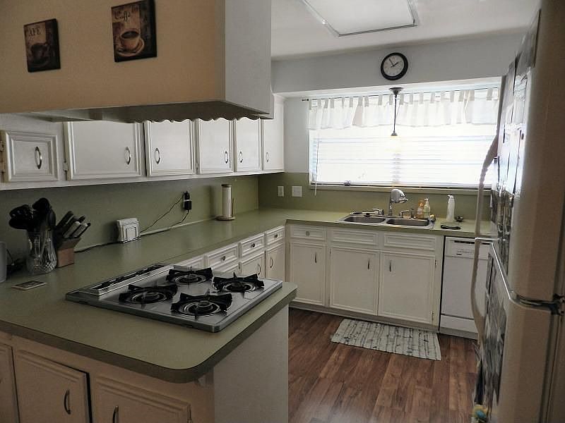 1st image of 1417 Green Briar Dr