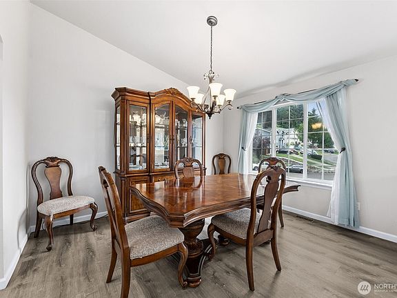 4th image of 6910 147th Street Ct E