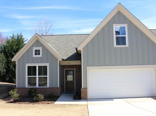 410 Wisteria Ln #B-33, Winder, GA 30680