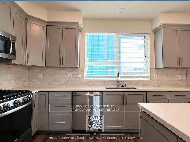 4080 Linden St #101 — Photo 5