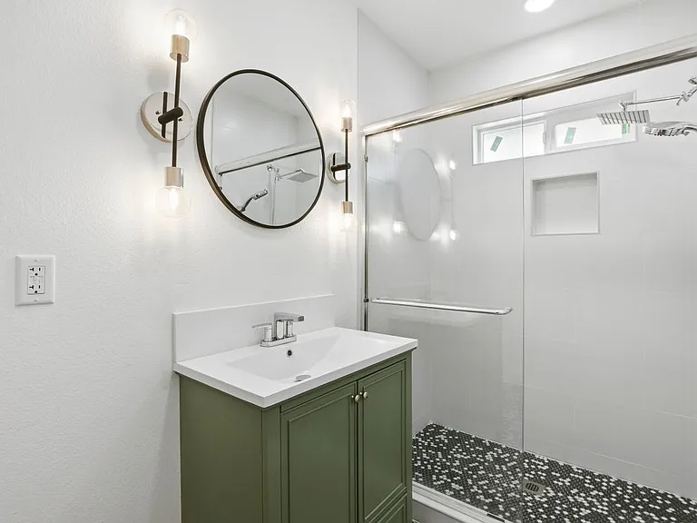 312 Brookes Ave #B1 — Photo 8