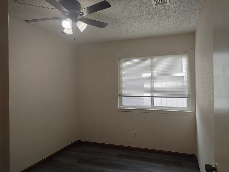 13016 Wirevine Ln — Photo 19