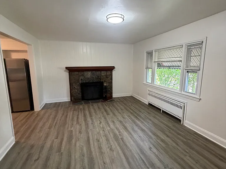 1016 Valley Rd #1 — Photo 6