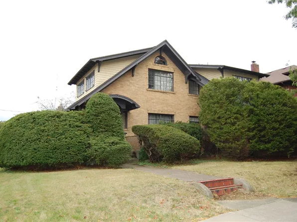 26 W 38th St, Erie, PA 16508
