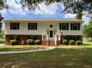 121 N Barons Rd, Clemmons, NC 27012