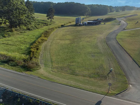 261 Garden Ln, Loudon, TN 37774