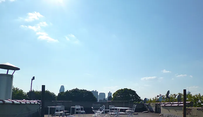 Rented by R New York | media 18