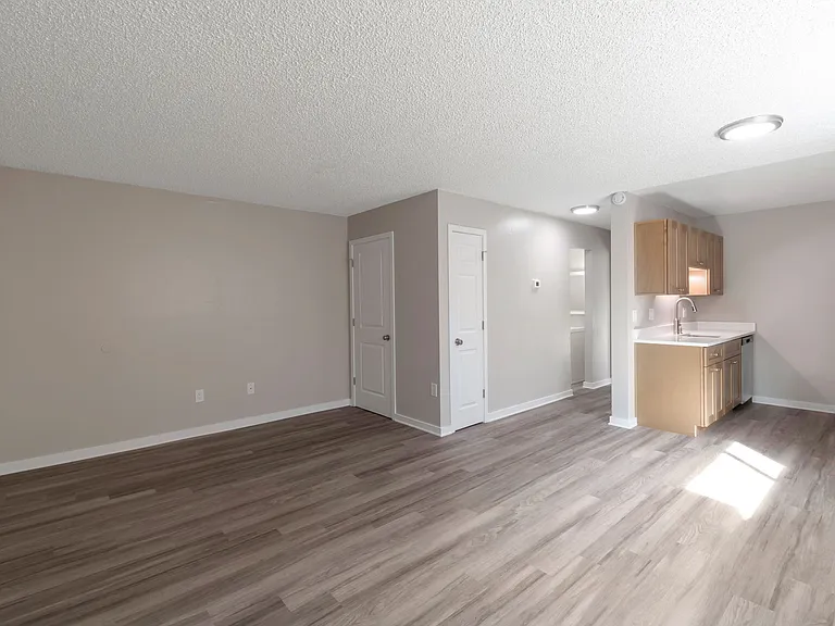 Sheridan Villa — Photo 9