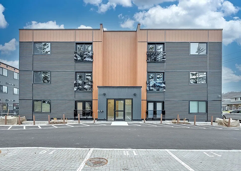 259 King St E #2A