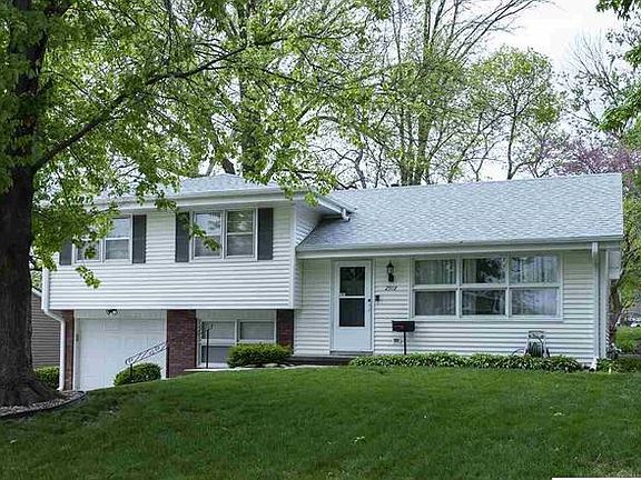 2nd image of 2918 S 117th St