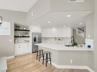 11 Desert Dawn Ln, Henderson, NV 89074