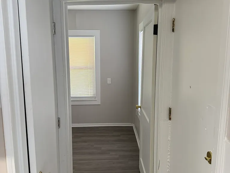 422 Wellington Ave — Photo 10