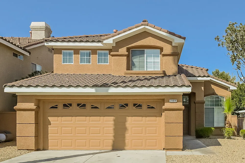 3 bed, 2.5 bath, 1493 sqft, $3,180 — Photo 1