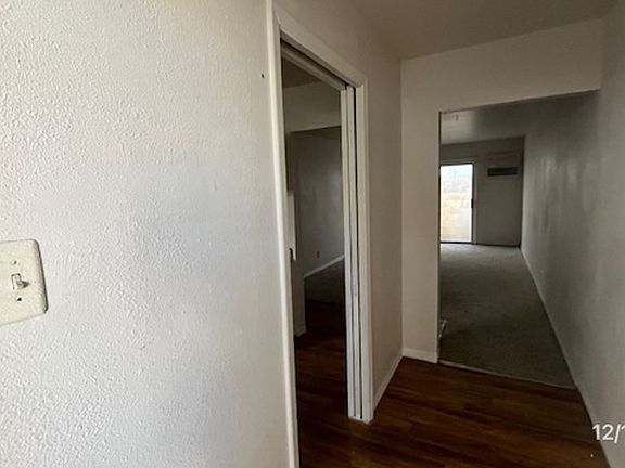 4th image of 310 La Veta Dr NE