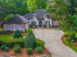 2033 Meadowbrook Rd, Jackson, MS 39211