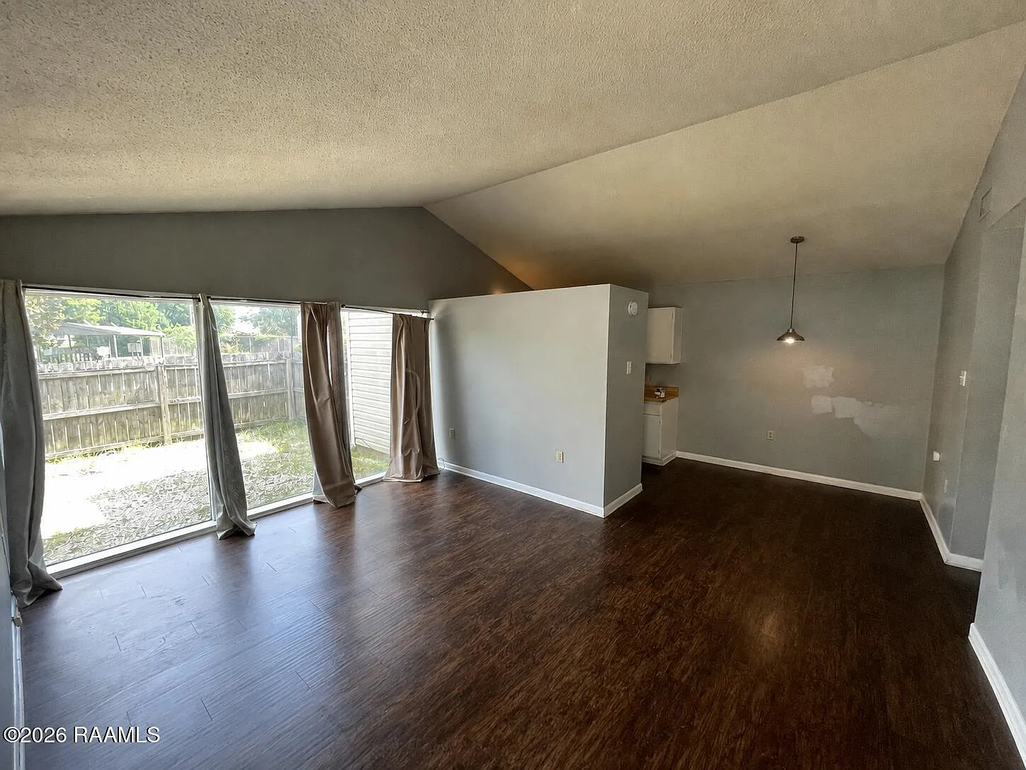 2 bed, 2.0 bath, 845 sqft, $875 — Photo 3