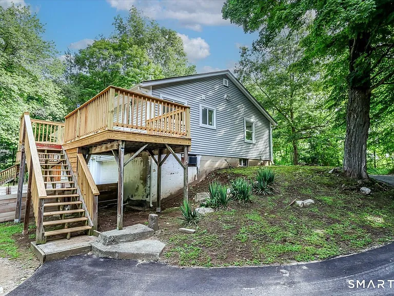 48 Candlewood Lake Rd #1 — Photo 25