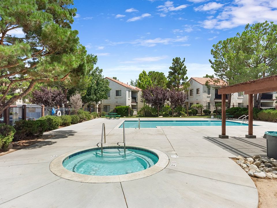 1st image of 2554 Olive Dr APT 85