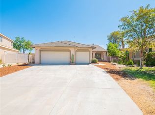 851 Lomond Dr, Riverside, CA 92508