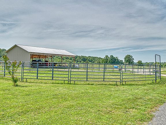 3rd image of 691 Shady Ln