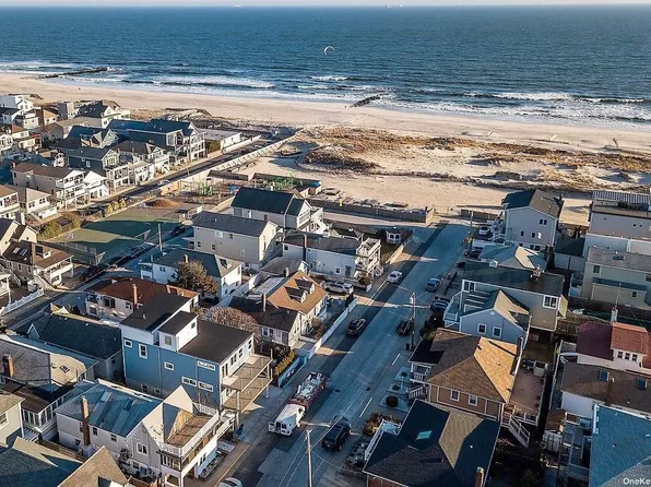 40 Trenton Ave, East Atlantic Beach, NY 11561