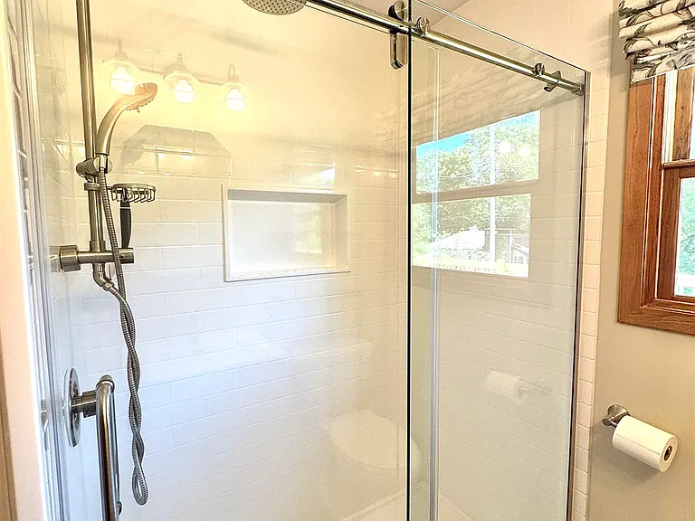 222 S Midvale Blvd — Photo 24