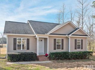 1033 Parkers Ridge Dr, Fuquay Varina, NC 27526