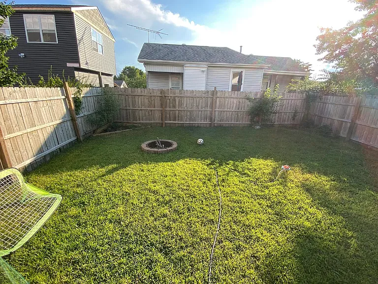 306 Vine St — Photo 7