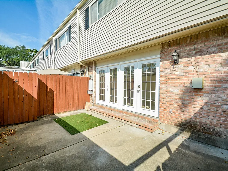 13282 Trail Hollow Dr — Photo 32