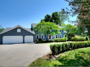 1059 State Rd, Hinckley, OH 44233