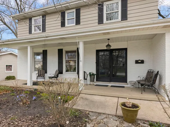 1967 Briarcliffe Blvd, Wheaton, IL 60189