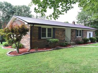 55 Poplar St, Spencer, TN 38585