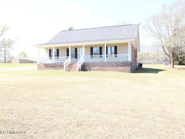 26301 Brooklyn Ln, Lucedale, MS 39452
