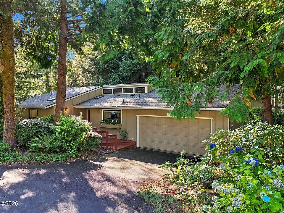 1st image of 194 SW The Pines Dr