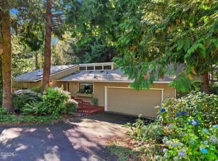 194 SW The Pines Dr, Depoe Bay, OR 97341