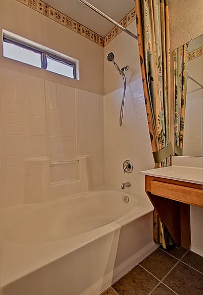 2050 N Arbor Ln — Photo 11