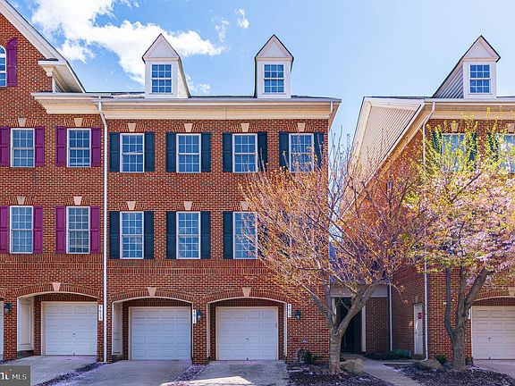 2nd image of 4619 Hummingbird Ln