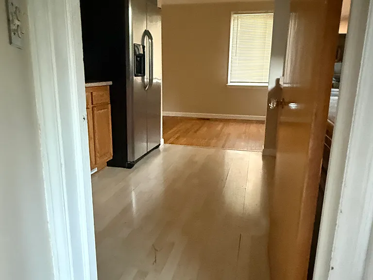 24305 Carlysle St — Photo 6