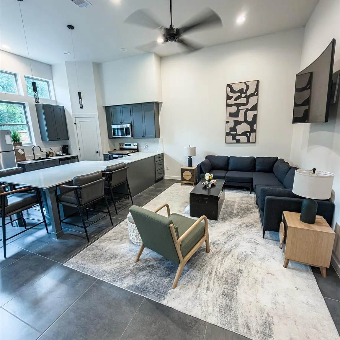 3 bed, 2.5 bath, 1476 sqft, $2,490 — Photo 1