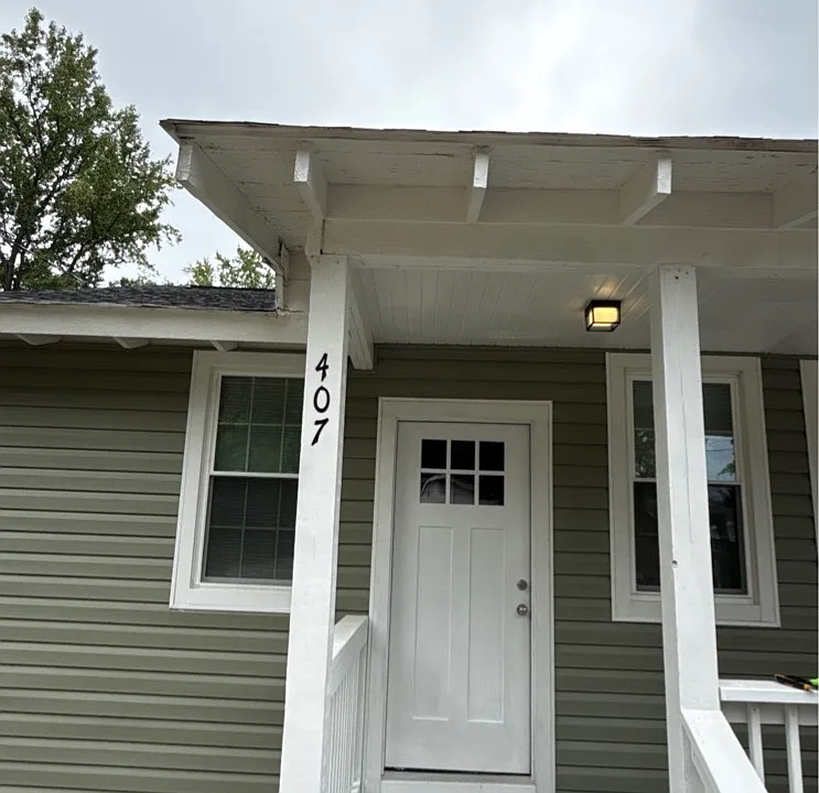 407 Cedar St