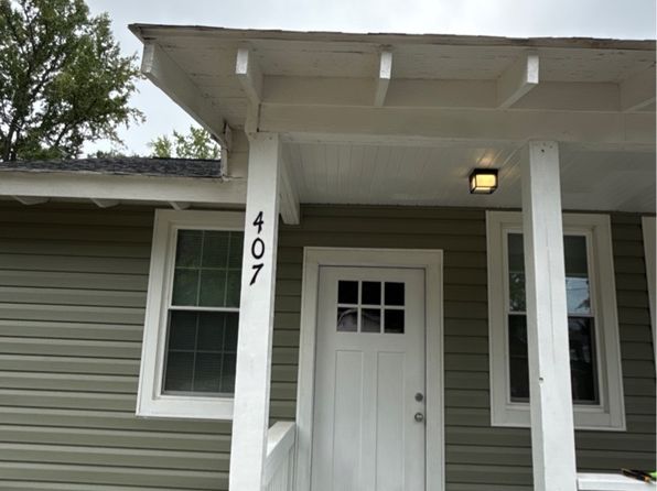 407 Cedar St