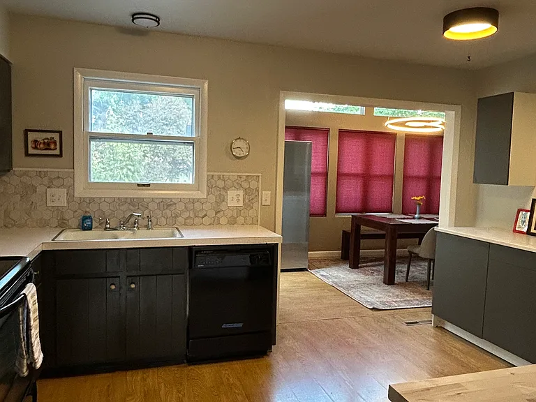 3032 Tulane Dr — Photo 2