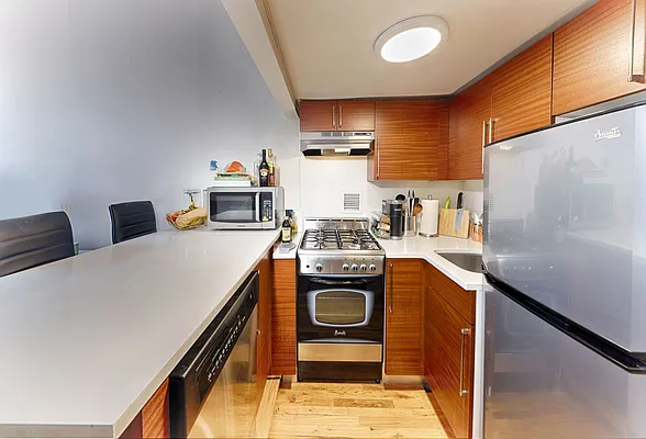 Rented by Halstead Real Estate | media 2