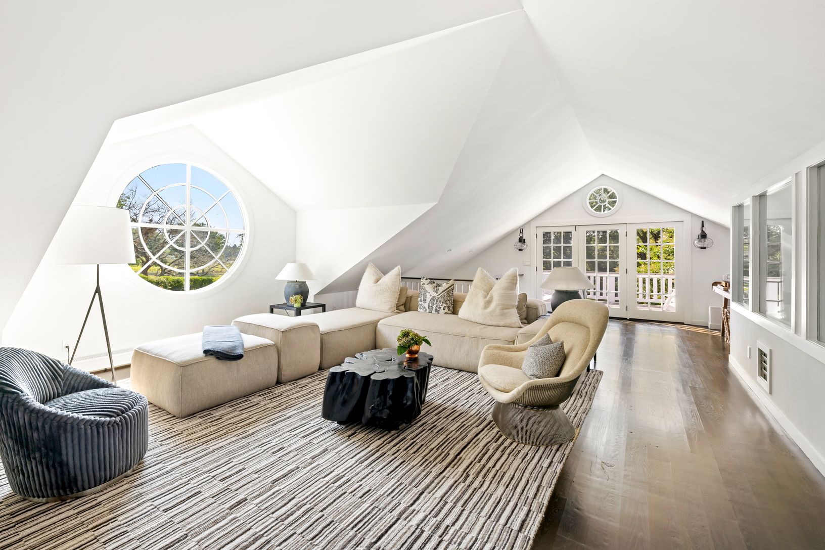  Second Floor Elegant Living Room with Bar and Bang & Olufsen Television with French Doors to Balcony