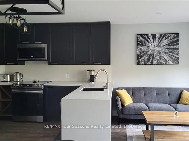 162 Settlers Way #37 — Photo 4