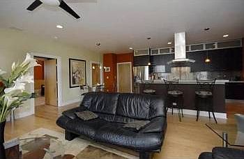 5th image of 5766 N Lincoln Ave APT 204